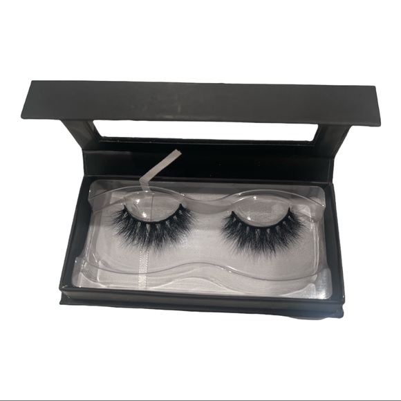 MYKONOS IN 3D FAUX MINK (NIB) - Picture 4 of 4